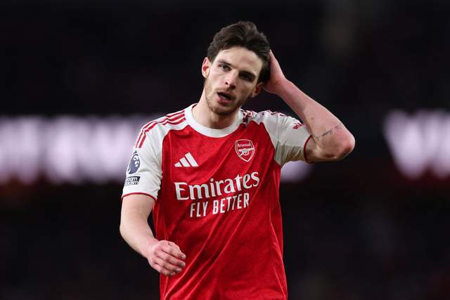 2-0！1.2亿天王低迷，16岁天才闪耀，阿森纳拒绝爆冷，曼城无退路