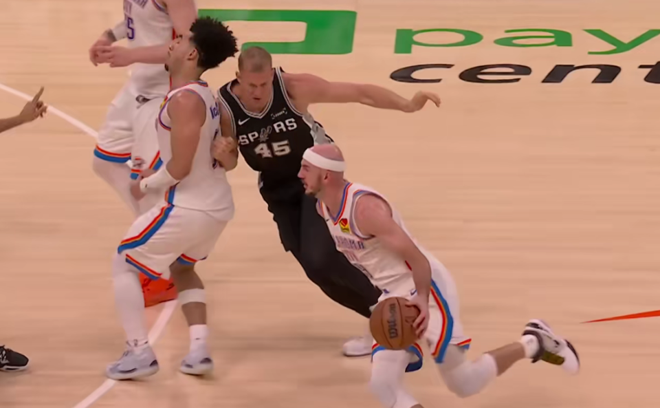 博鱼体育官网-一级恶意!NBA官方追加升级普拉姆利犯规:天王山蓄力撞翻麦凯恩